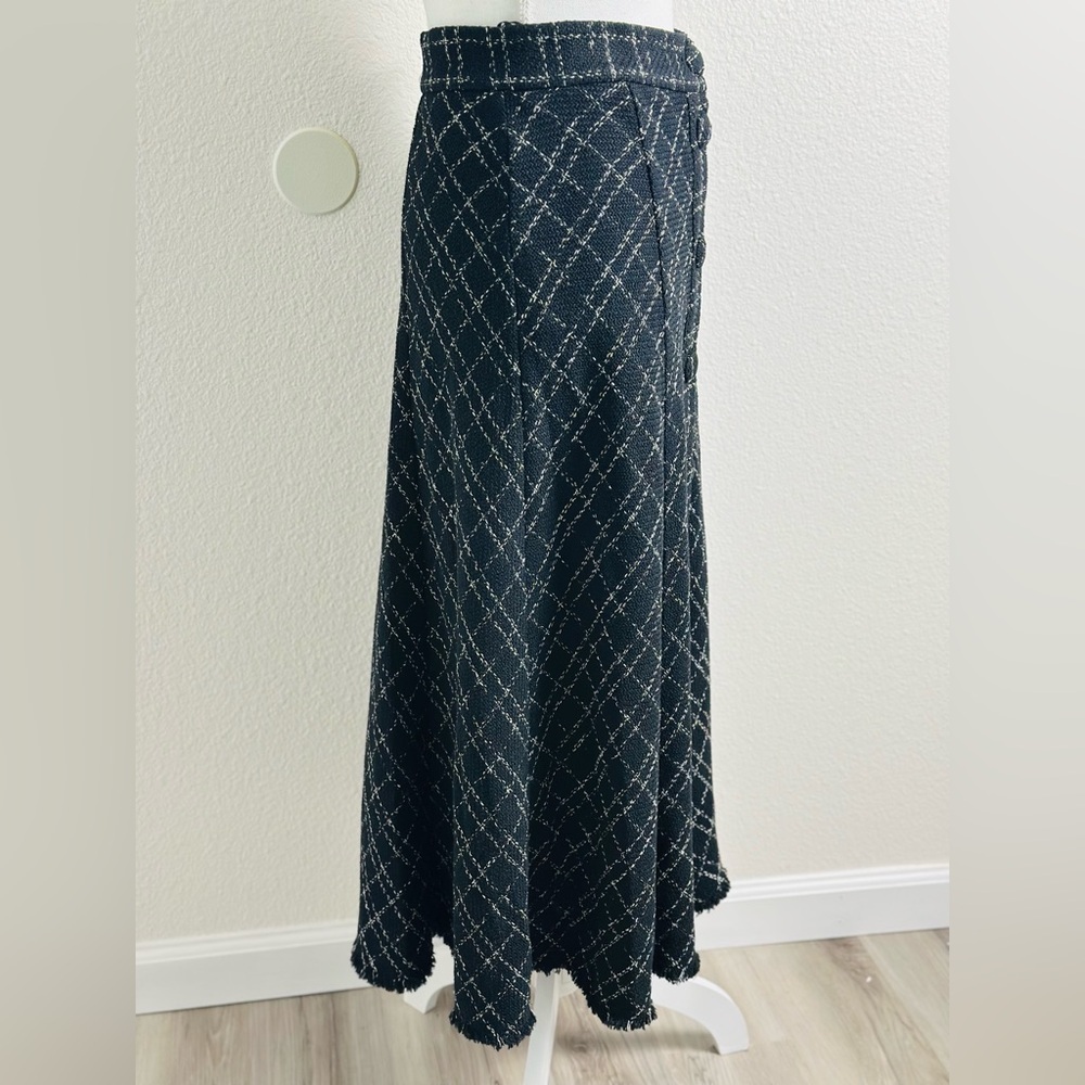 Zara Woman Tweed Maxi Skirt With a Button Down Front and Raw-Edge Hem Size M - Picture 3 of 8